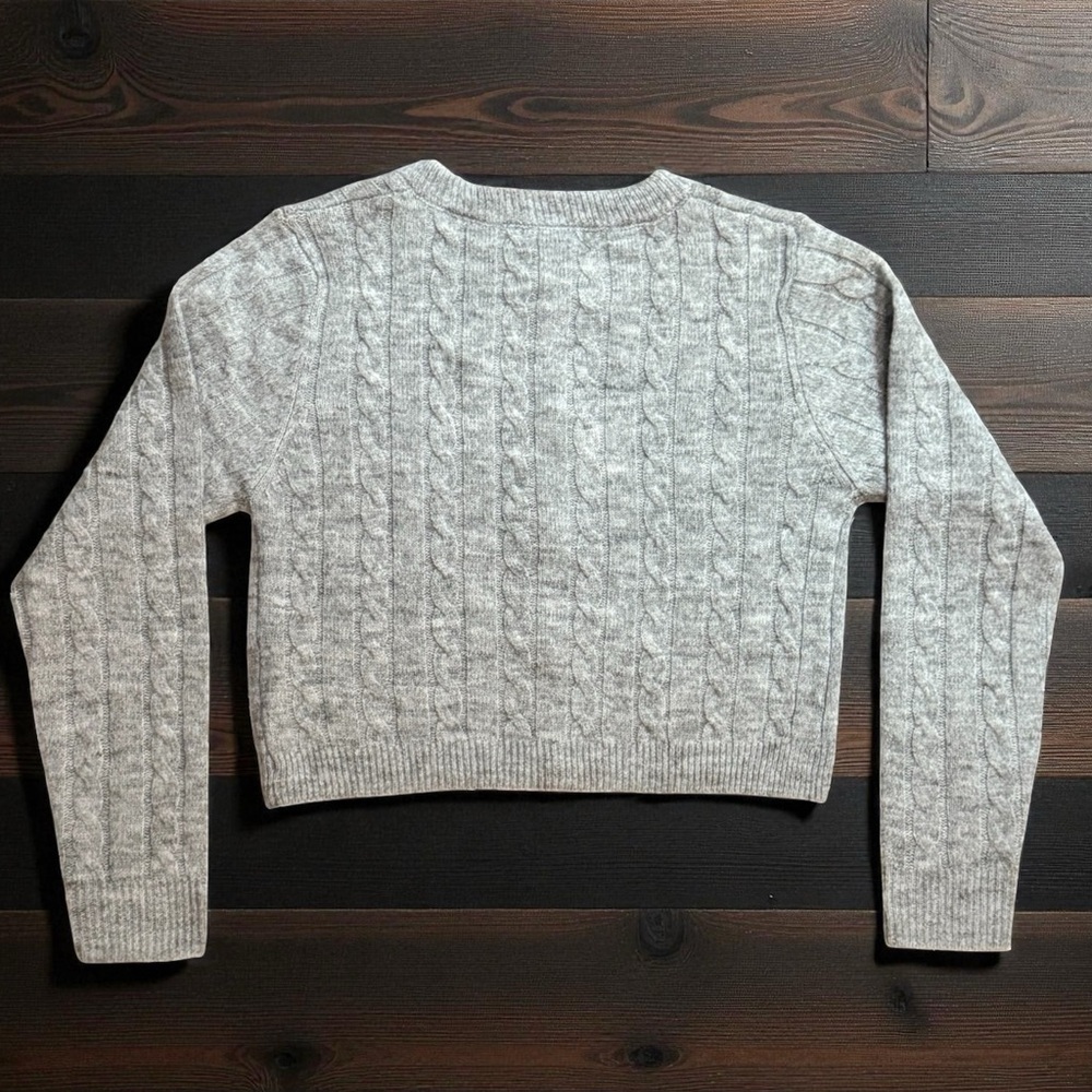 NWT Cable Knit Women's Sweater - Picture 2 of 5